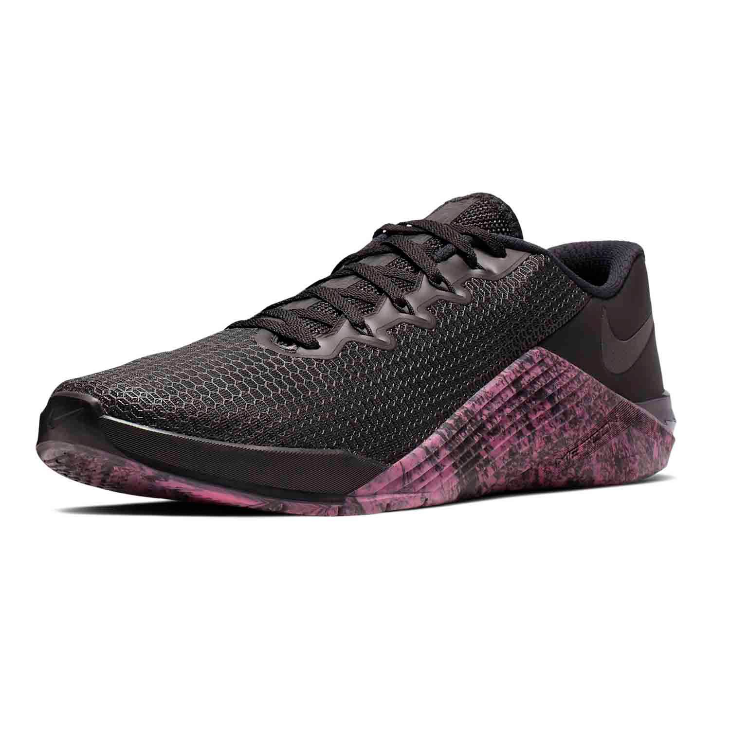 nike metcon 5 pink and grey